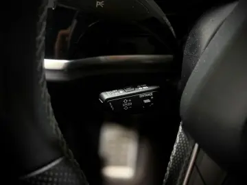 AUDI Q3 Sportback 45 TFSIe S-LINE LED LEDER 1.HAND