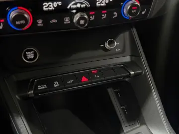 AUDI Q3 Sportback 45 TFSIe S-LINE LED LEDER 1.HAND