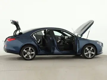 MERCEDES-BENZ CLA 250 e Progressive LED PDC 360 Tempomat