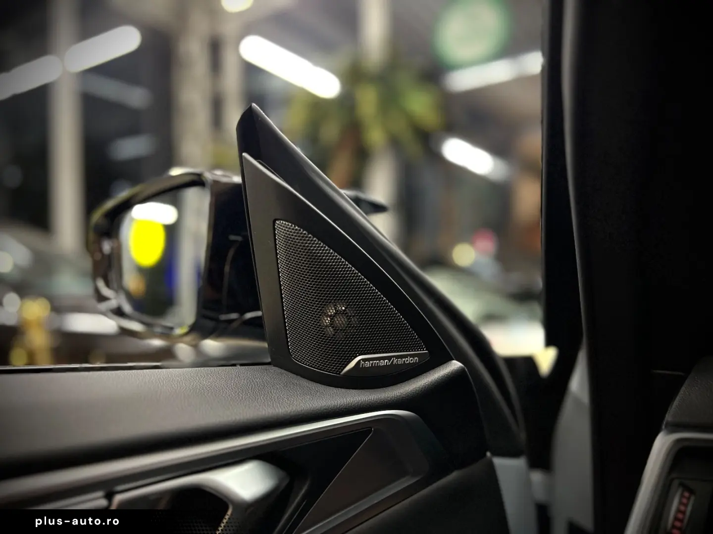 BMW M4 Coupe Competition SCHALE-CARBON CARBON DACH