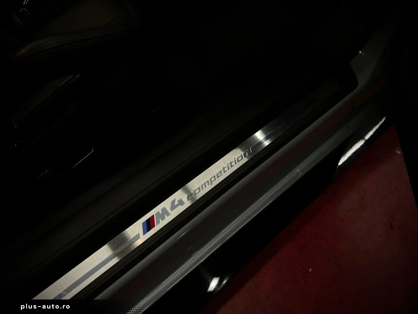 BMW M4 Coupe Competition SCHALE-CARBON CARBON DACH