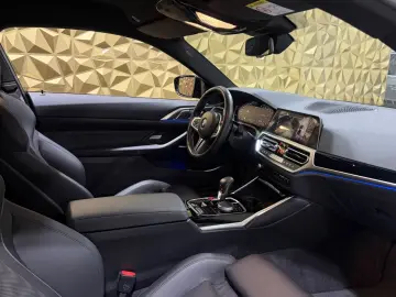 BMW M4 Competition DEUTSCHES FAHRZEUG LASER HUD ACC