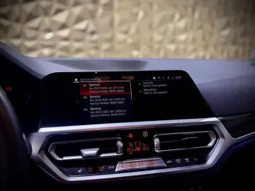 BMW M4 Competition DEUTSCHES FAHRZEUG LASER HUD ACC