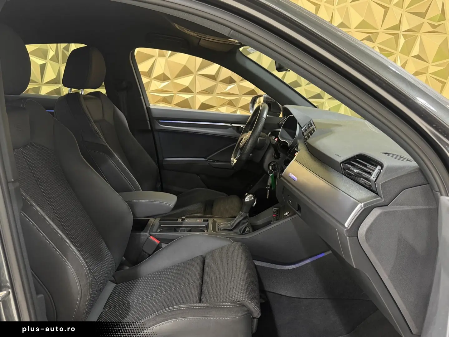 AUDI Q3 Sportback 35 TDI S-LINE VIRTUAL 1.HAND LED