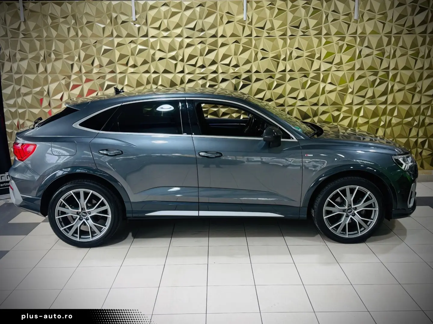 AUDI Q3 Sportback 35 TDI S-LINE VIRTUAL 1.HAND LED