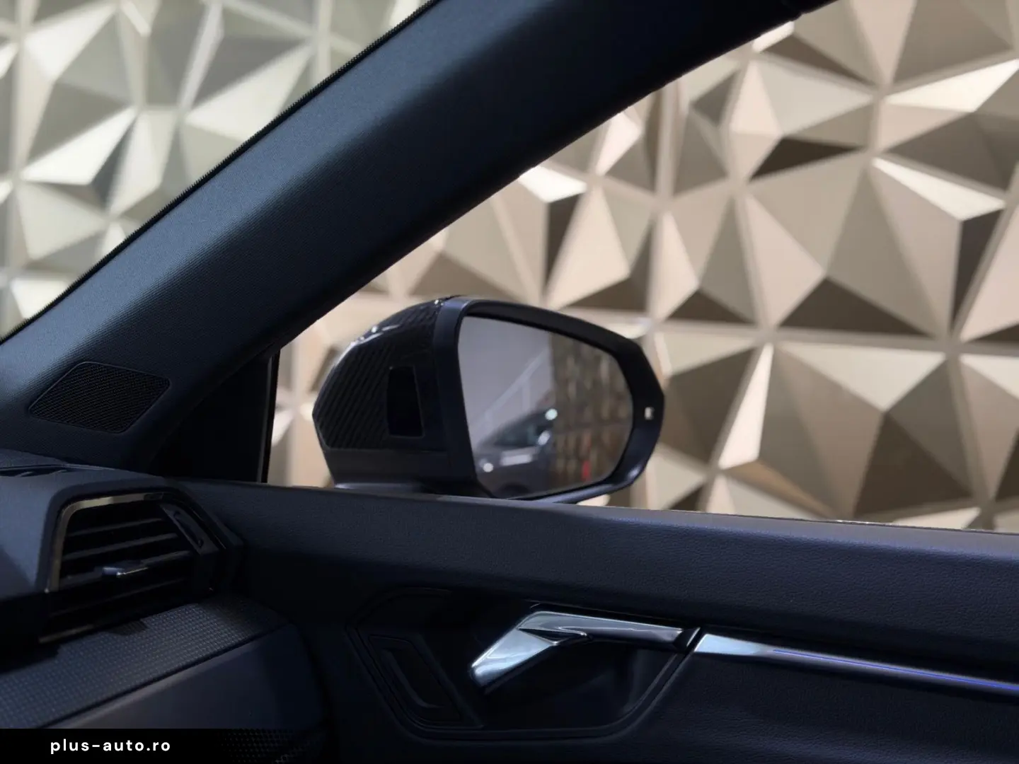 AUDI Q3 Sportback 35 TDI S-LINE VIRTUAL 1.HAND LED