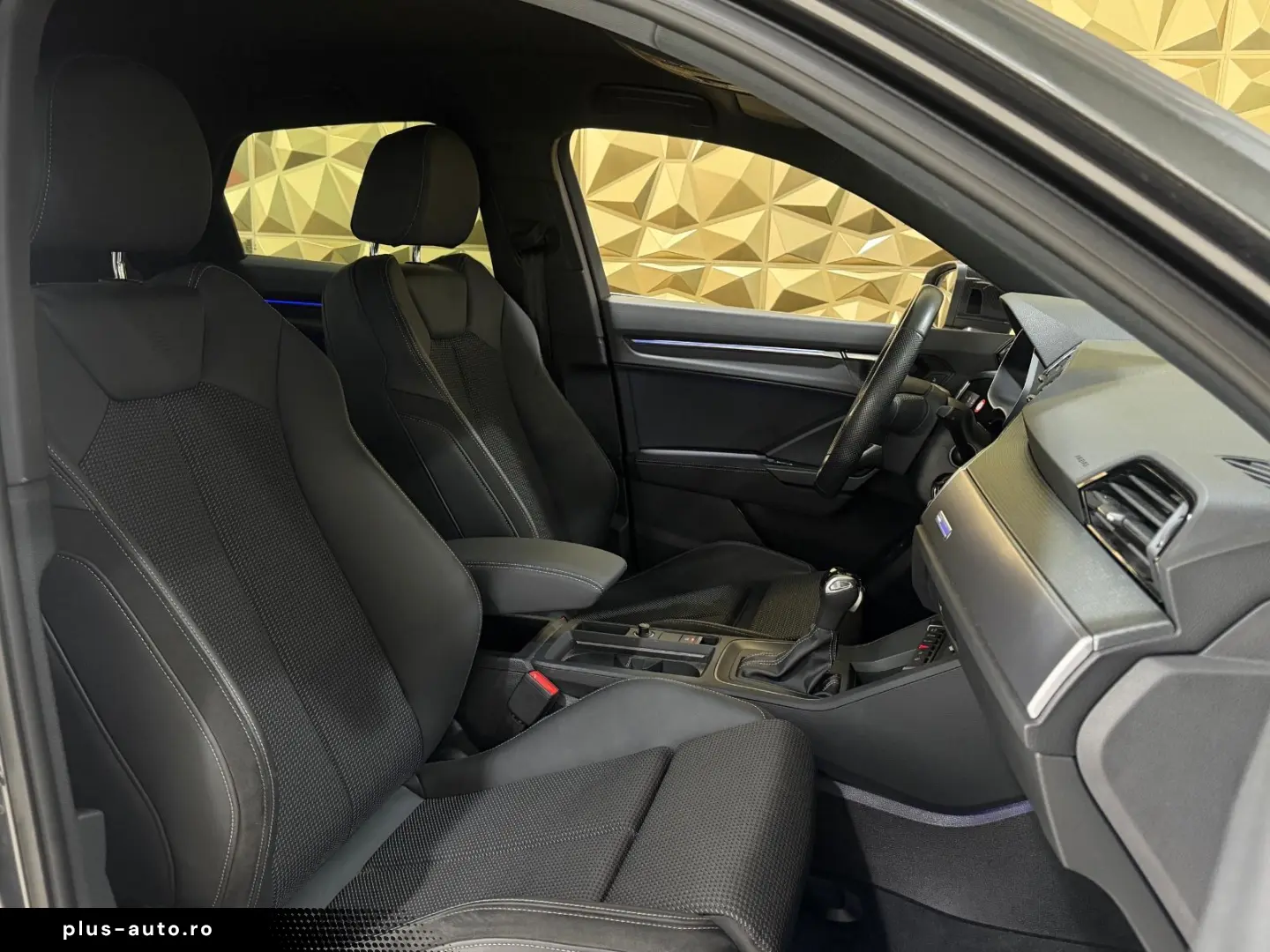 AUDI Q3 Sportback 35 TDI S-LINE VIRTUAL 1.HAND LED