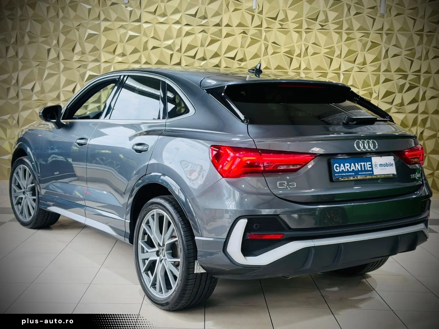 AUDI Q3 Sportback 35 TDI S-LINE VIRTUAL 1.HAND LED