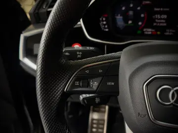 AUDI Q3 Sportback 35 TDI S-LINE VIRTUAL 1.HAND LED