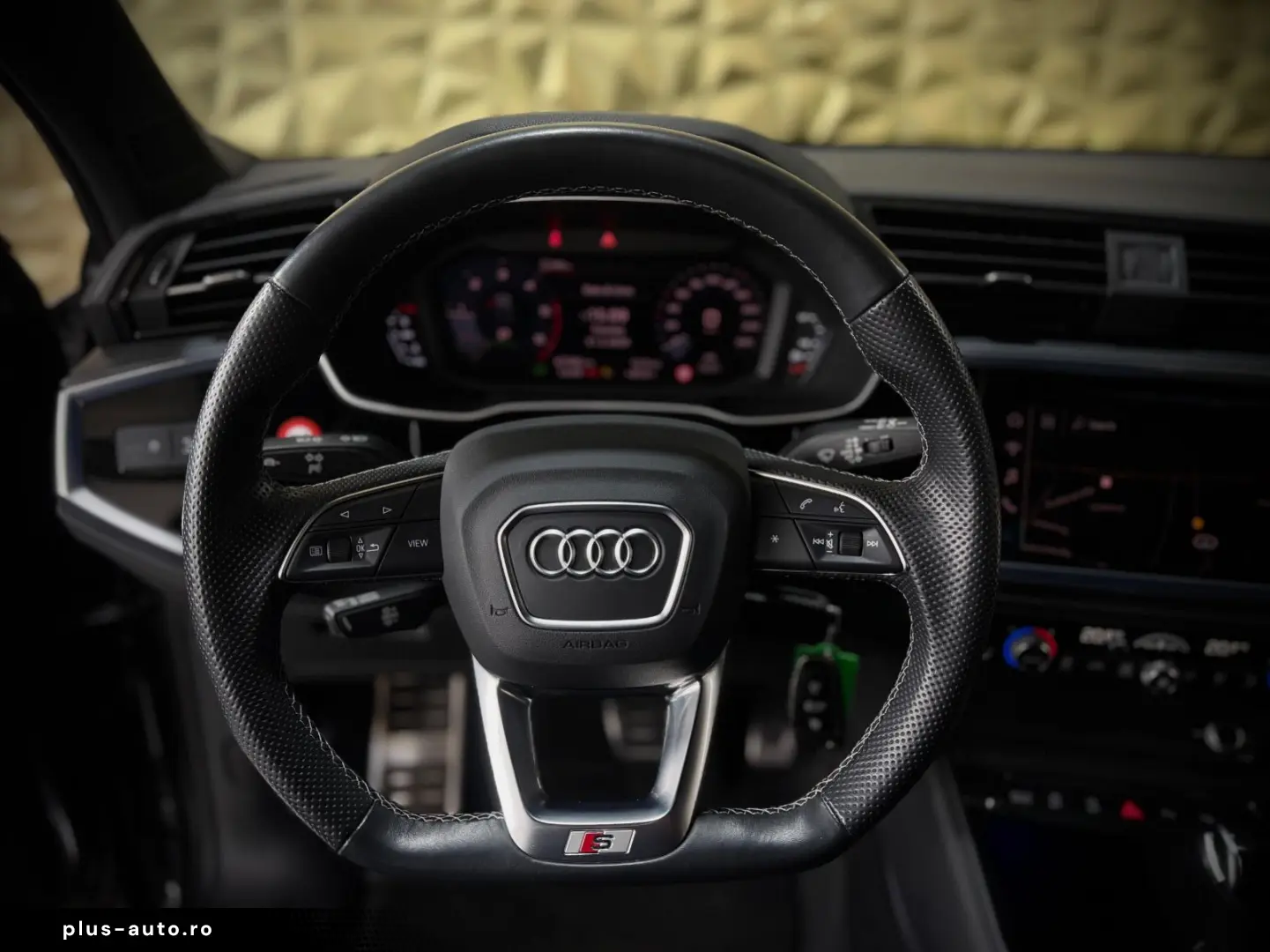 AUDI Q3 Sportback 35 TDI S-LINE VIRTUAL 1.HAND LED