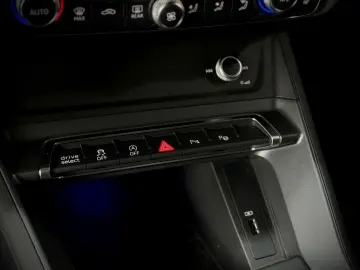 AUDI Q3 Sportback 35 TDI S-LINE VIRTUAL 1.HAND LED