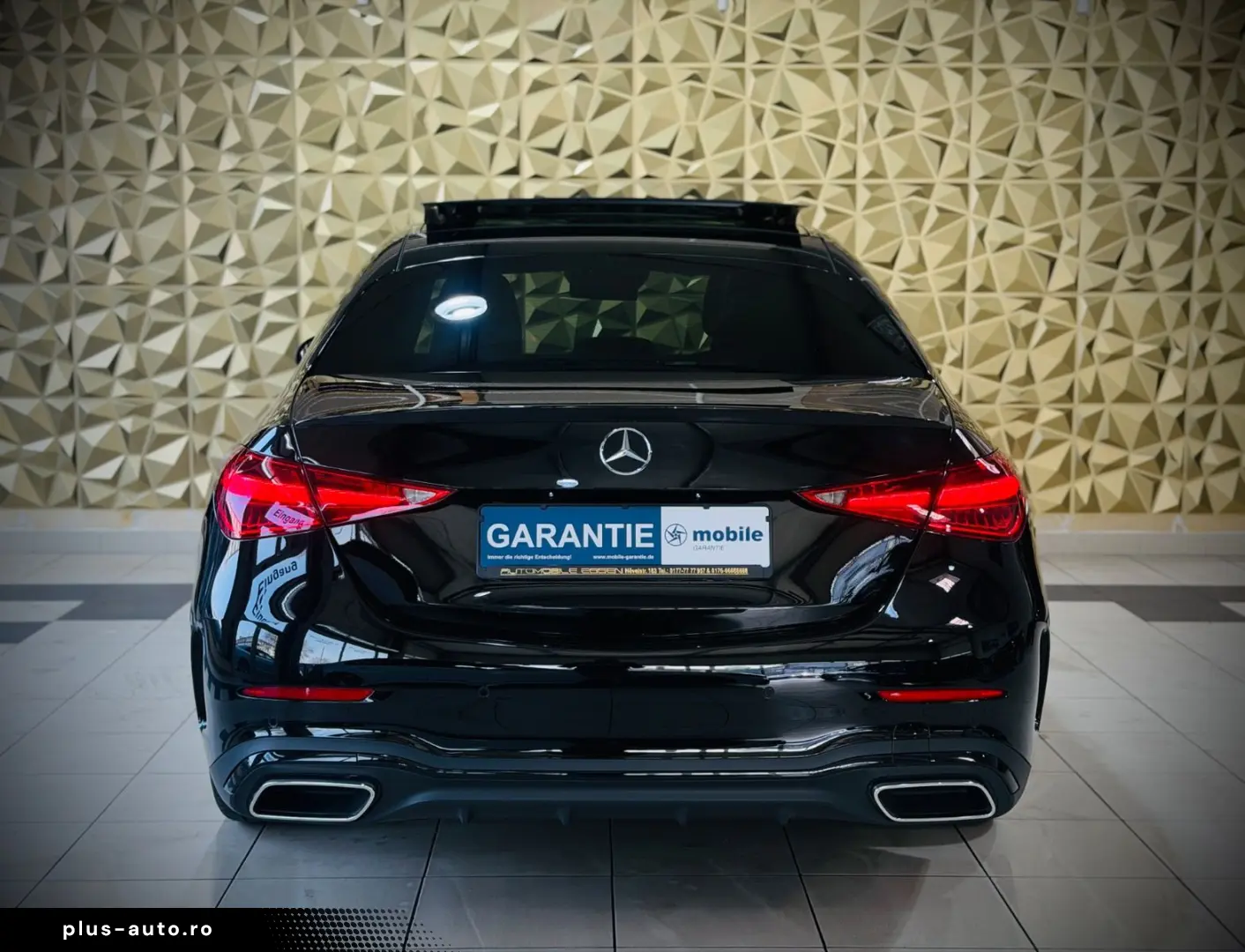 MERCEDES-BENZ C 300 4Matic Lim. AMG-LINE PANORAMA BURMESTER