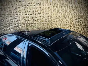 MERCEDES-BENZ C 300 4Matic Lim. AMG-LINE PANORAMA BURMESTER