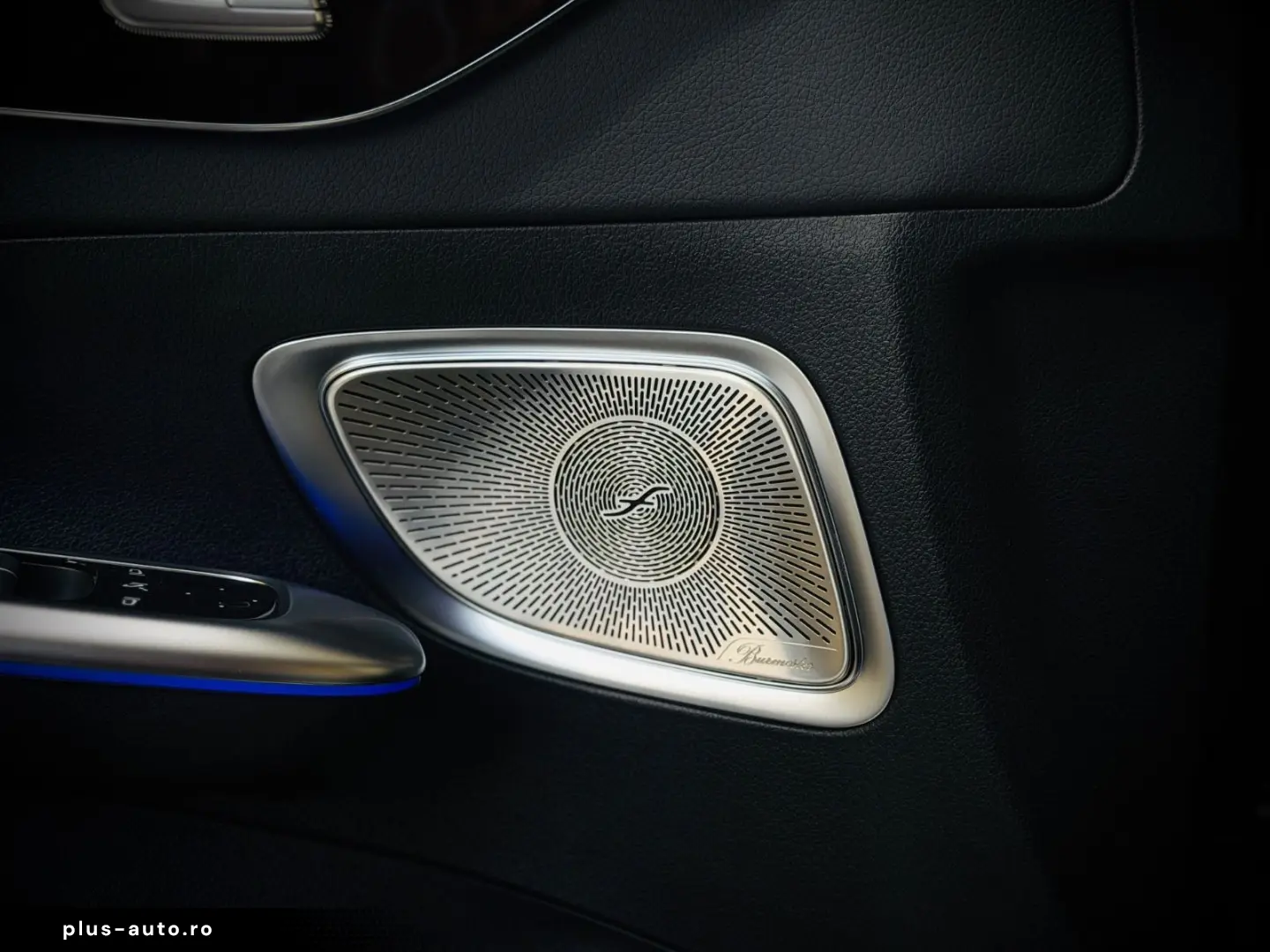 MERCEDES-BENZ C 300 4Matic Lim. AMG-LINE PANORAMA BURMESTER