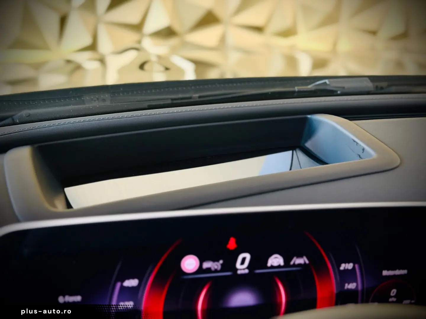 MERCEDES-BENZ C 300 4Matic Lim. AMG-LINE PANORAMA BURMESTER