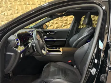 MERCEDES-BENZ C 300 4Matic Lim. AMG-LINE PANORAMA BURMESTER