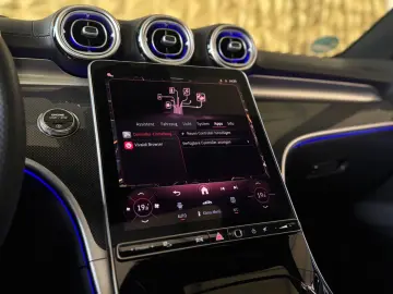 MERCEDES-BENZ C 300 4Matic Lim. AMG-LINE PANORAMA BURMESTER