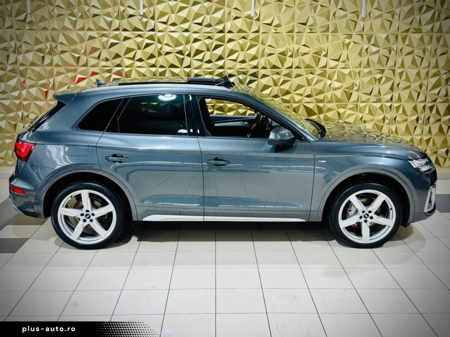 AUDI Q5 45 TFSI quattro S-LINE MATRIX PANORAMA 1.HAND