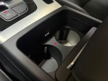 AUDI Q5 45 TFSI quattro S-LINE MATRIX PANORAMA 1.HAND