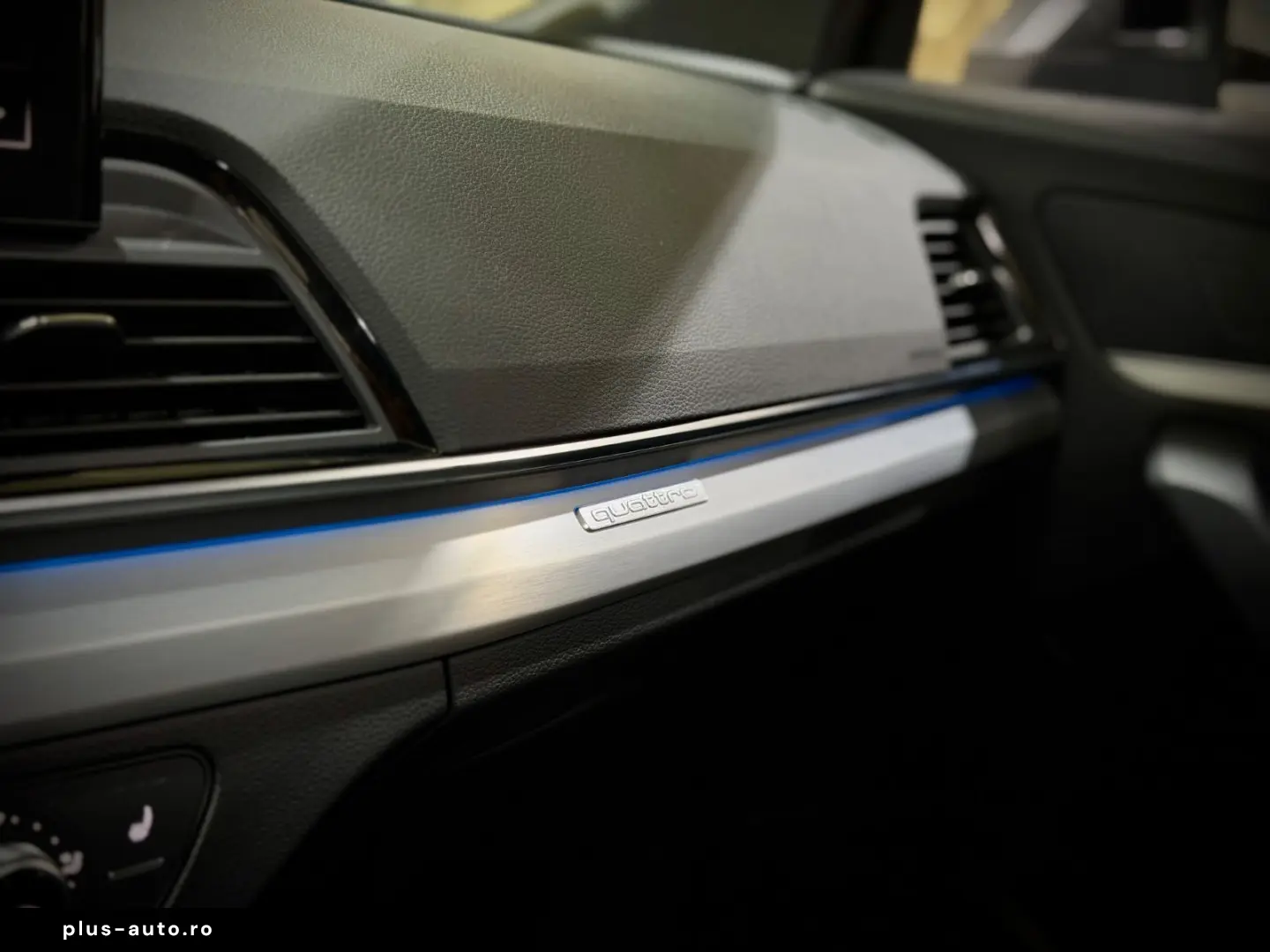 AUDI Q5 45 TFSI quattro S-LINE MATRIX PANORAMA 1.HAND