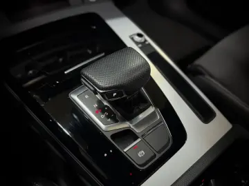 AUDI Q5 45 TFSI quattro S-LINE MATRIX PANORAMA 1.HAND