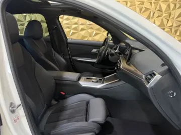 BMW 320i M-SPORTPAKET 1.HD NAVI HEAD-UP SCHIEBEDACH