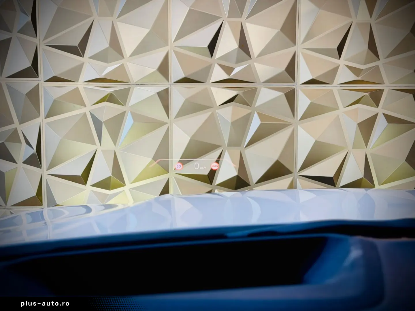 BMW 320i M-SPORTPAKET 1.HD NAVI HEAD-UP SCHIEBEDACH