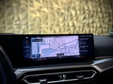 BMW 320i M-SPORTPAKET 1.HD NAVI HEAD-UP SCHIEBEDACH