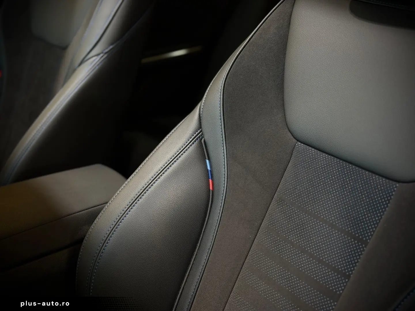 BMW 320i M-SPORTPAKET 1.HD NAVI HEAD-UP SCHIEBEDACH