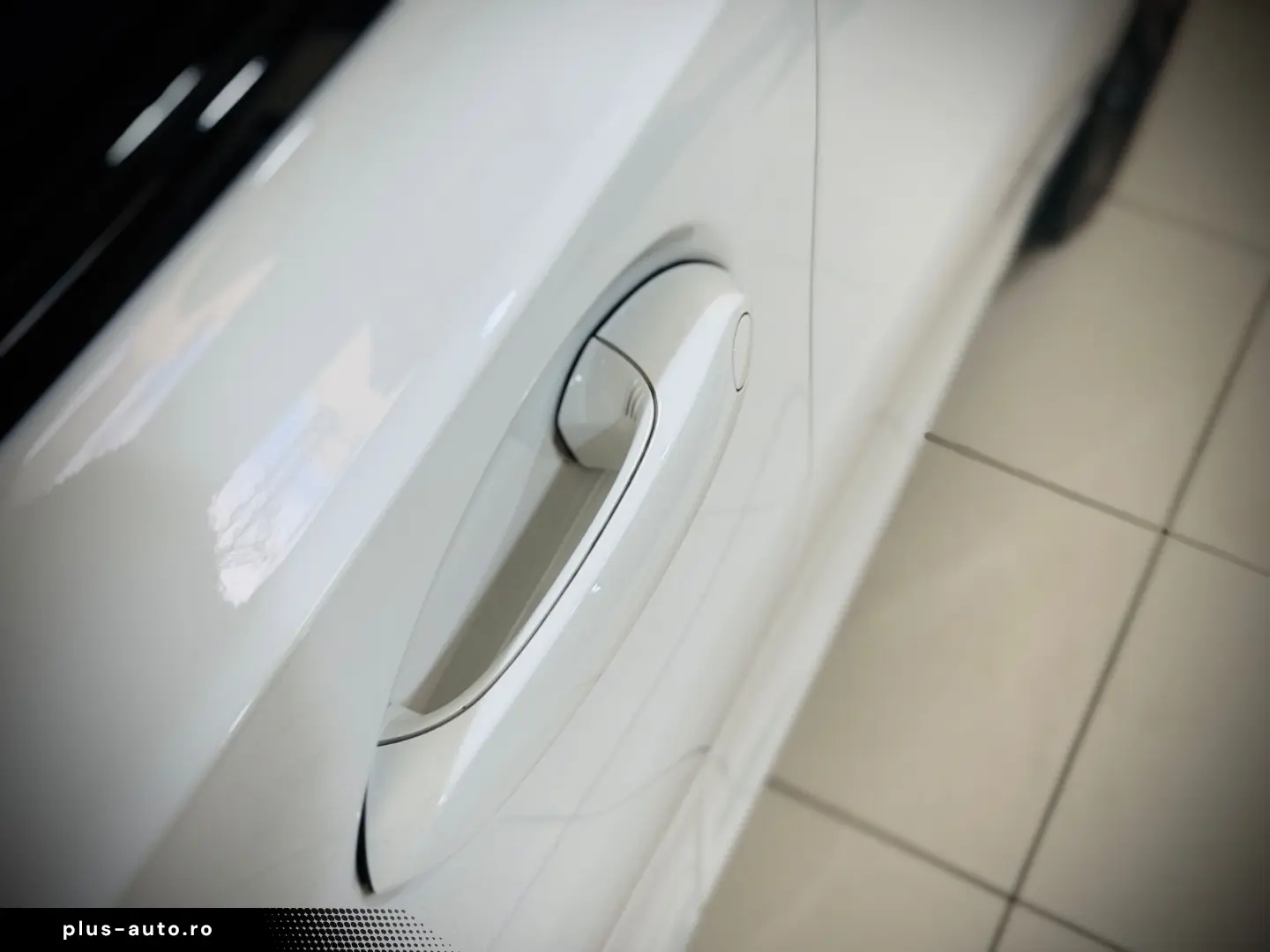 BMW 320i M-SPORTPAKET 1.HD NAVI HEAD-UP SCHIEBEDACH