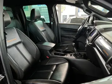 FORD Ranger Wildtrak Doppelkabine 4x4 1.HAND LEDER