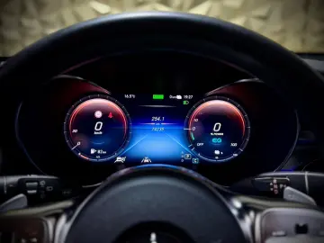 MERCEDES-BENZ GLC 300 de 4Matic AMG-LINE PANORAMA BURMESTER