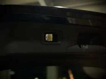 MERCEDES-BENZ GLC 300 de 4Matic AMG-LINE PANORAMA BURMESTER