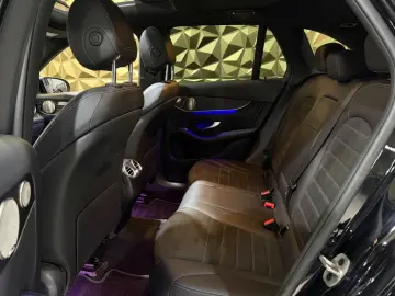 MERCEDES-BENZ GLC 300 de 4Matic AMG-LINE PANORAMA BURMESTER