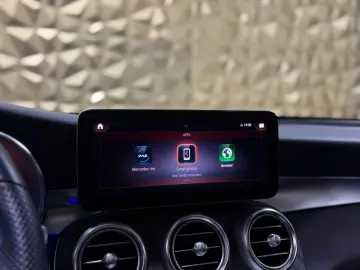 MERCEDES-BENZ GLC 300 de 4Matic AMG-LINE PANORAMA BURMESTER