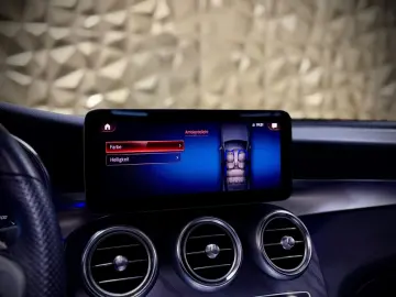 MERCEDES-BENZ GLC 300 de 4Matic AMG-LINE PANORAMA BURMESTER