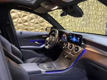 MERCEDES-BENZ GLC 300 de 4Matic AMG-LINE PANORAMA BURMESTER