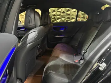 MERCEDES-BENZ C 300 Lim. AMG-LINE NIGHT-PAKET PREMIUM 1.HAND