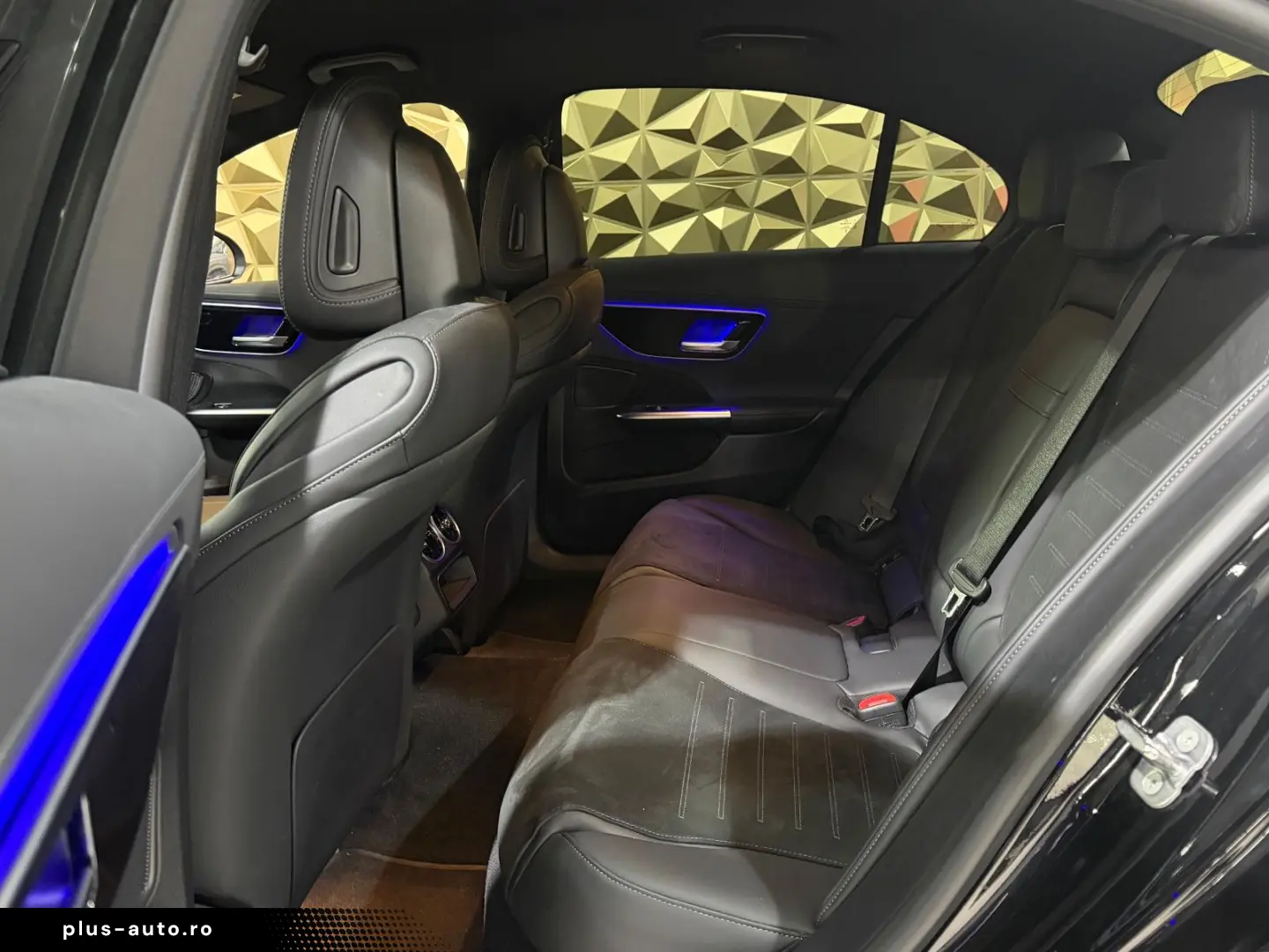 MERCEDES-BENZ C 300 Lim. AMG-LINE NIGHT-PAKET PREMIUM 1.HAND