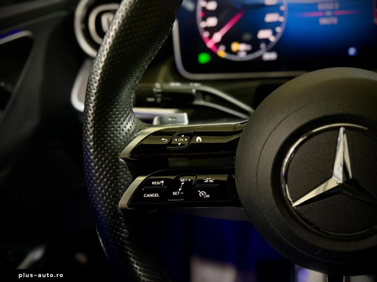 MERCEDES-BENZ C 300 Lim. AMG-LINE NIGHT-PAKET PREMIUM 1.HAND