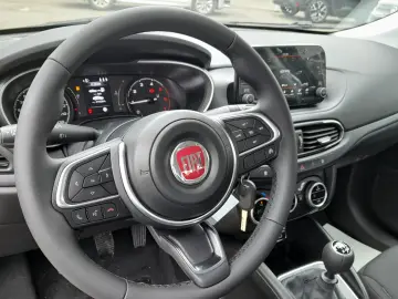 FIAT Tipo 1.6 Mjet City 130CP AUTO NOU - 0 km