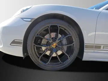 PORSCHE 718 Cayman Style Edition