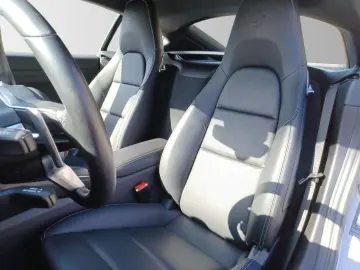 PORSCHE 718 Cayman Style Edition