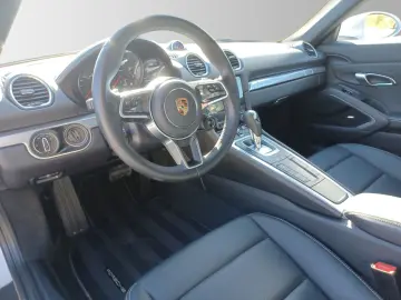 PORSCHE 718 Cayman Style Edition