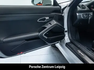 PORSCHE Cayman 718 Style Edition Bose LED PASM Spur