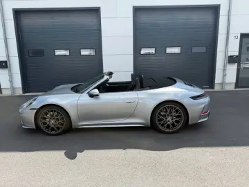 PORSCHE 911 Carrera Cabriolet