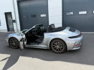 PORSCHE 911 Carrera Cabriolet
