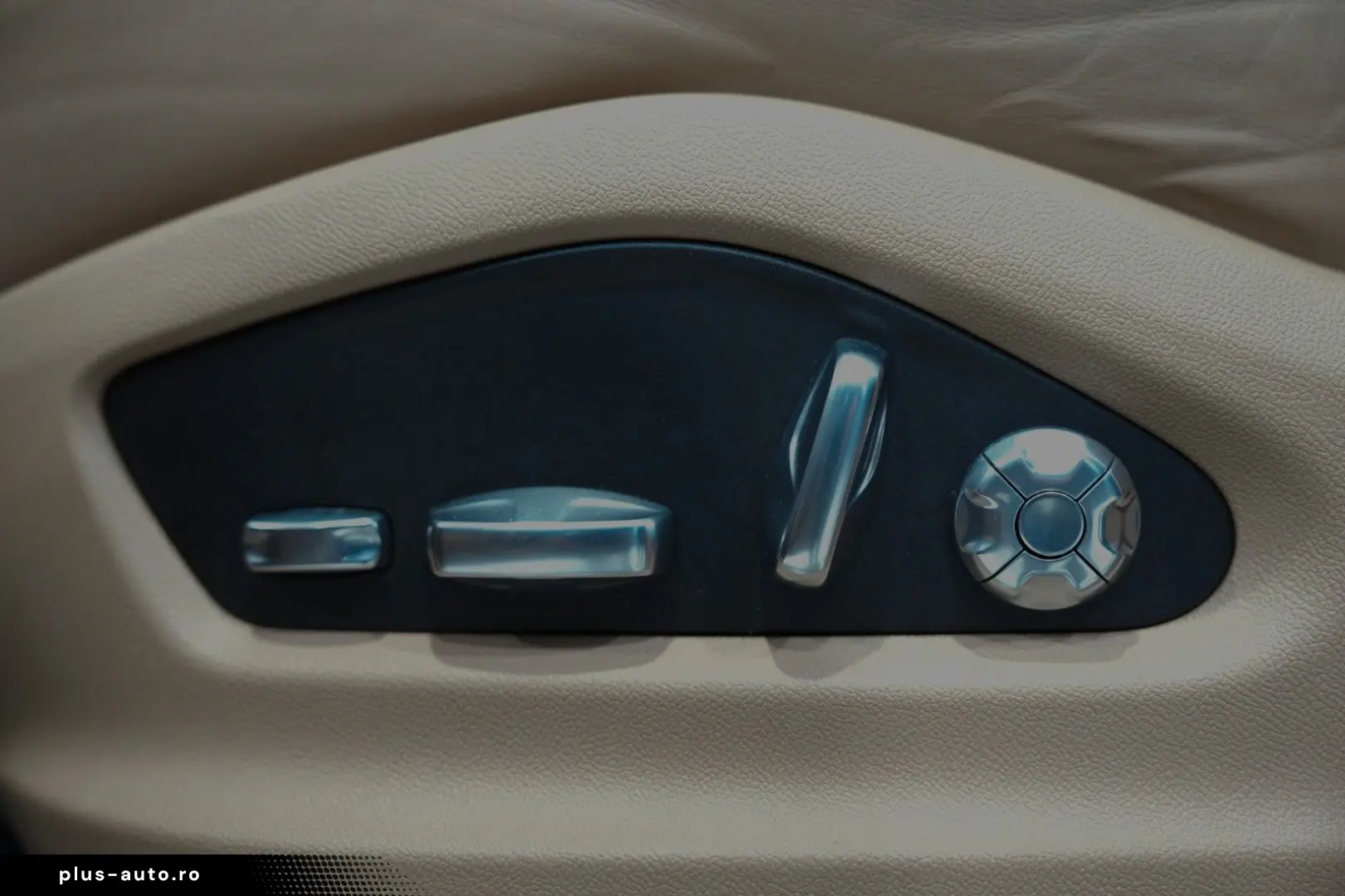 PORSCHE Cayenne E-Hybrid SPORT-CHRONO 14-WEGE BOSE PDLS