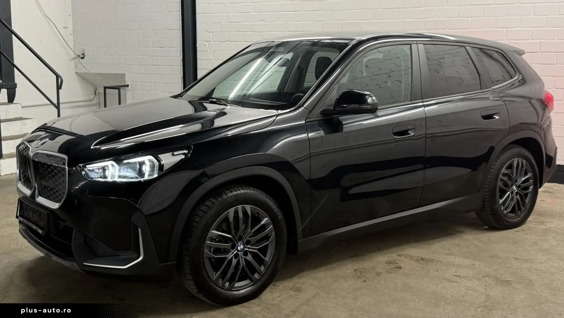 BMW iX1 xDrive30