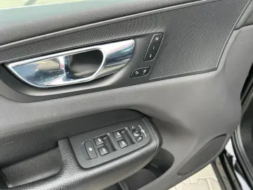 Volvo XC 60 Recharge T6 Twin Engine eAWD